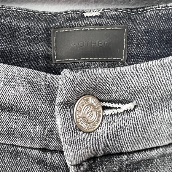 Mother HW Looker Ankle Fray Best Kept in the Shadows  Jeans Size 26 - Picture 4 of 13
